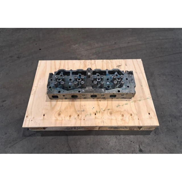 20R0524 Cylinder Head GP CAT