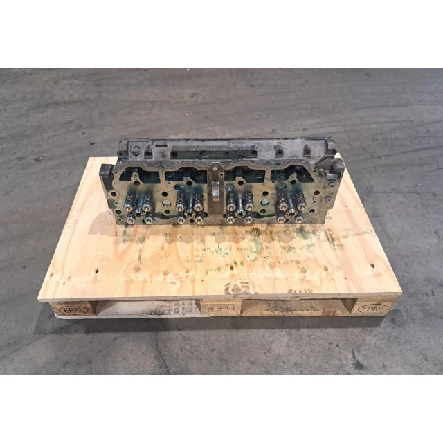 20R0524 Cylinder Head GP CAT