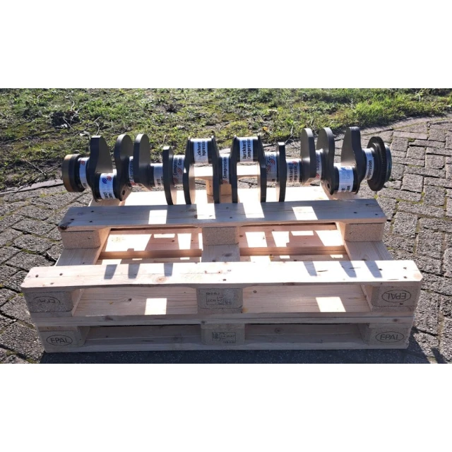 2W4088 / 384-9966 / 4N7755 /151-2941 Crankshaft CAT
