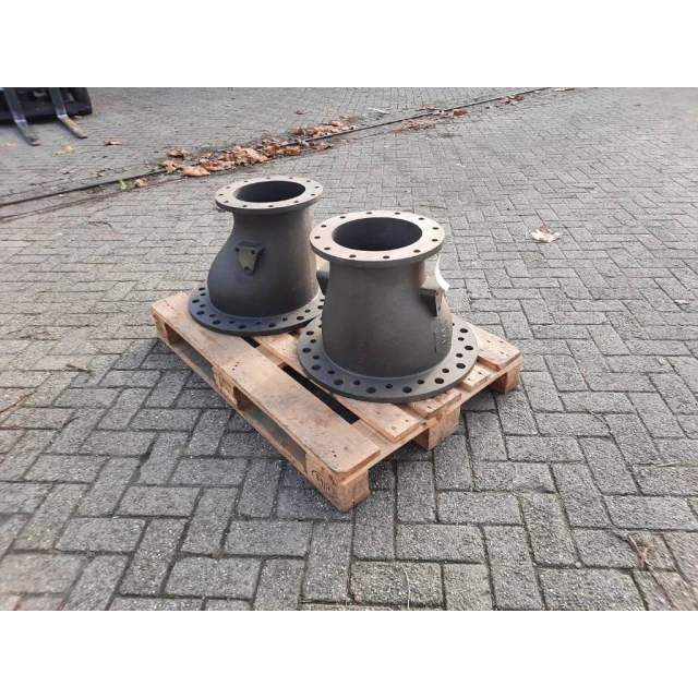 319-3917 Adapter exhaust CAT