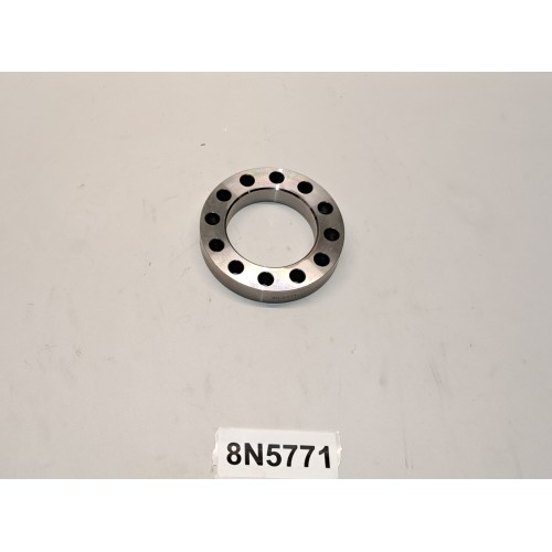 8N5771 Spacer CAT (Caterpillar)