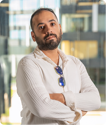 Таха Курназ