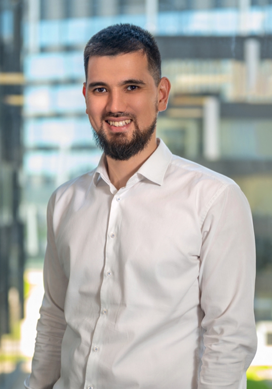 Азамат Муратов